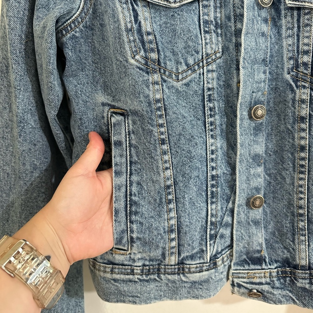 FREE PEOPLE, light indigo denim jean jacket, NWT, size medium - Picture 3 of 10